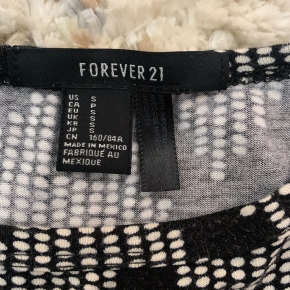 Forever 21 - Picture 3 of 3